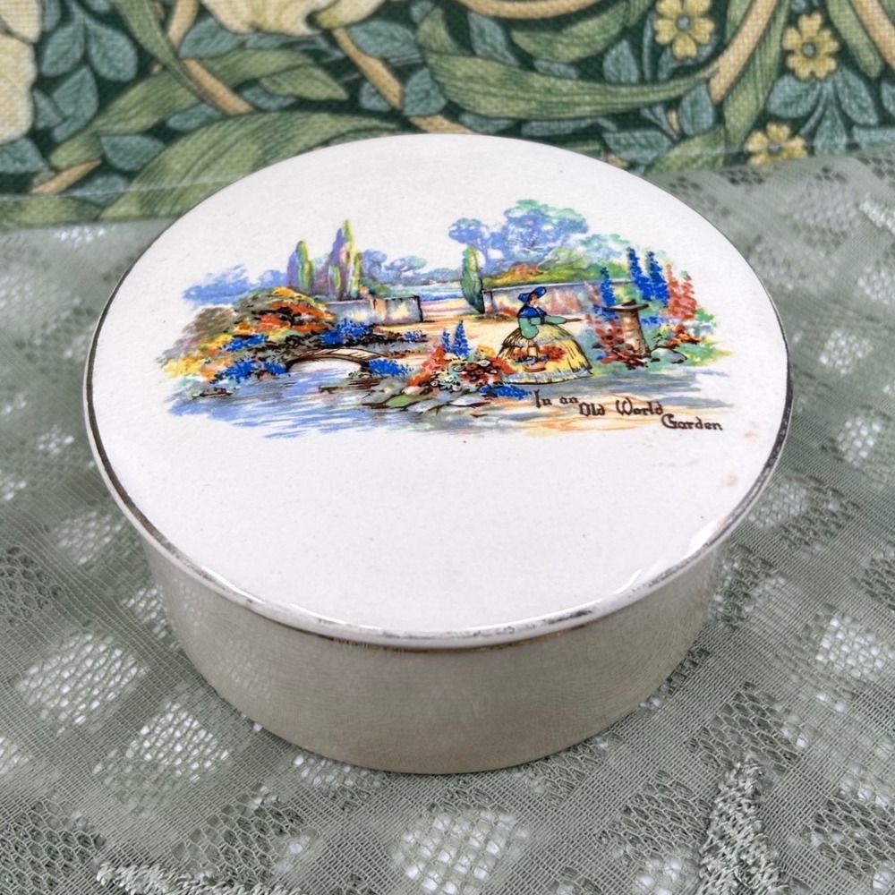 Vintage Vanity Dish Trinket Dish Covered Dish Sandland Ware England